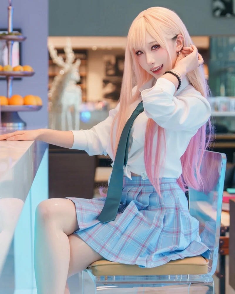 Hình ảnh cosplay học sinh 10