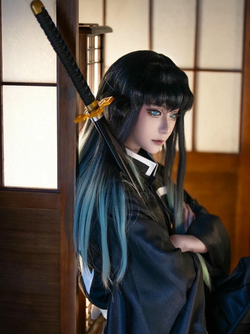 Hà Trụ Cosplay 15
