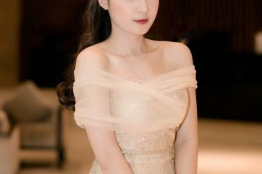 anh mc phuong thao bikini anh mat goi cam