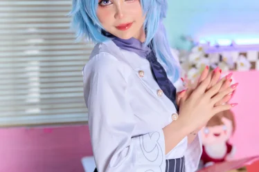 Joyce cosplay Eula Pizza Genshin Impact 1 result