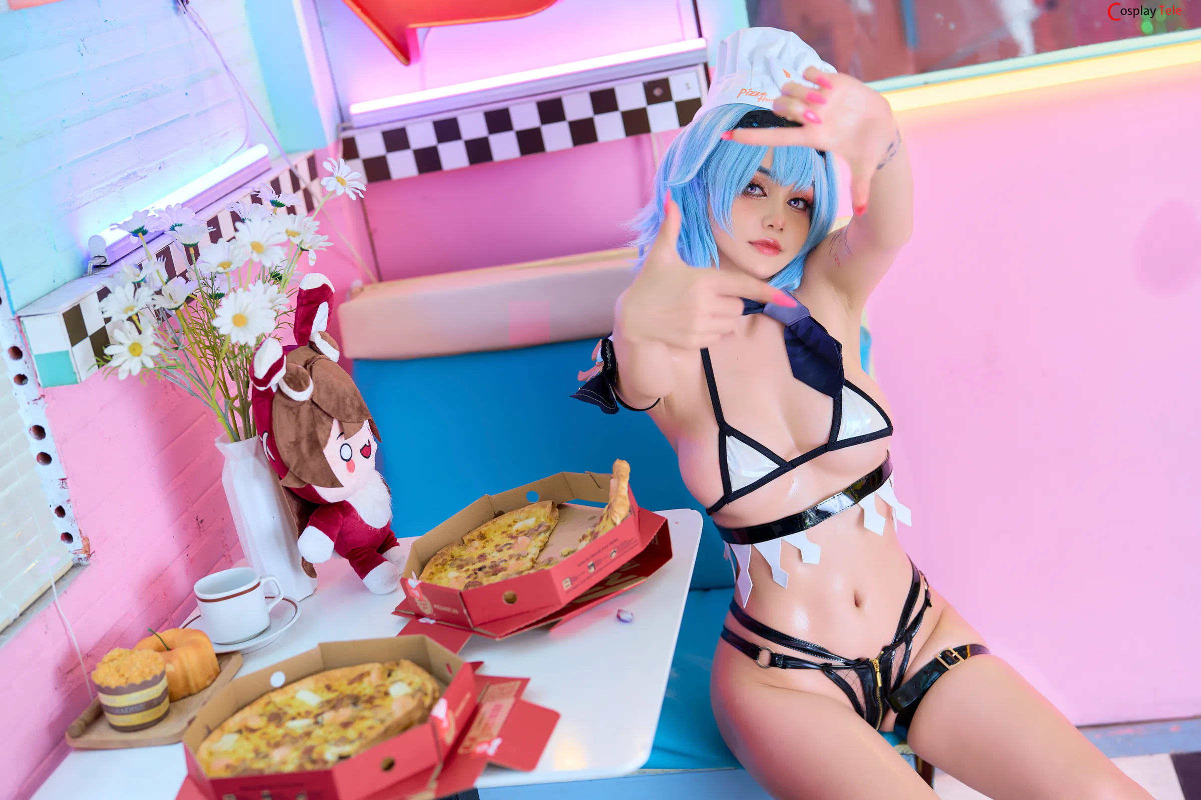 Joyce cosplay Eula Pizza 24