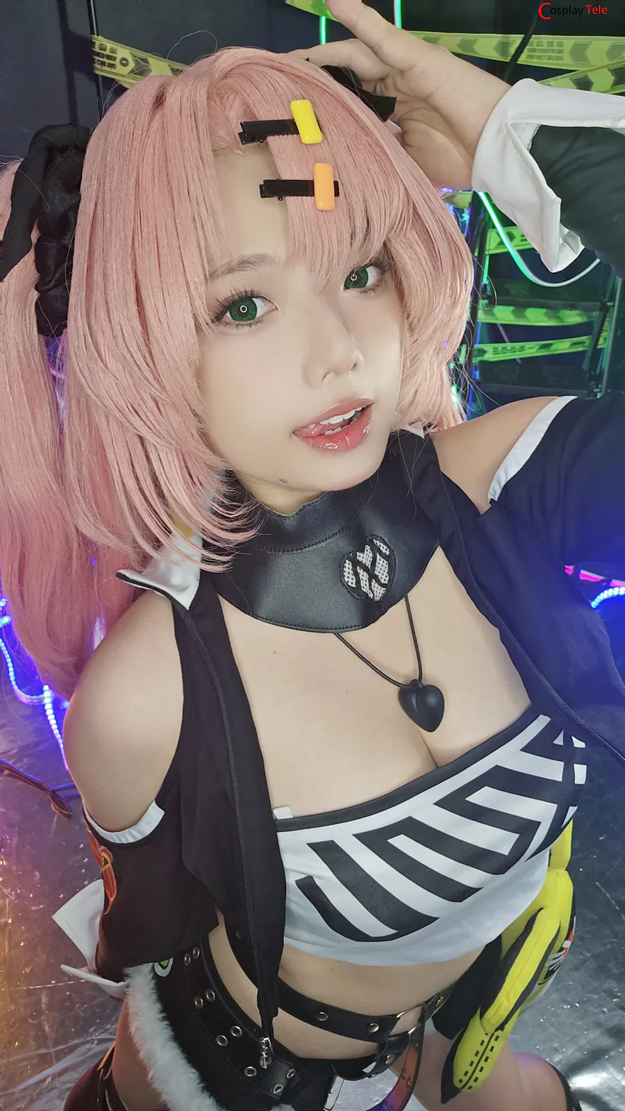 Messie Huang cosplay Nicole Demara 73