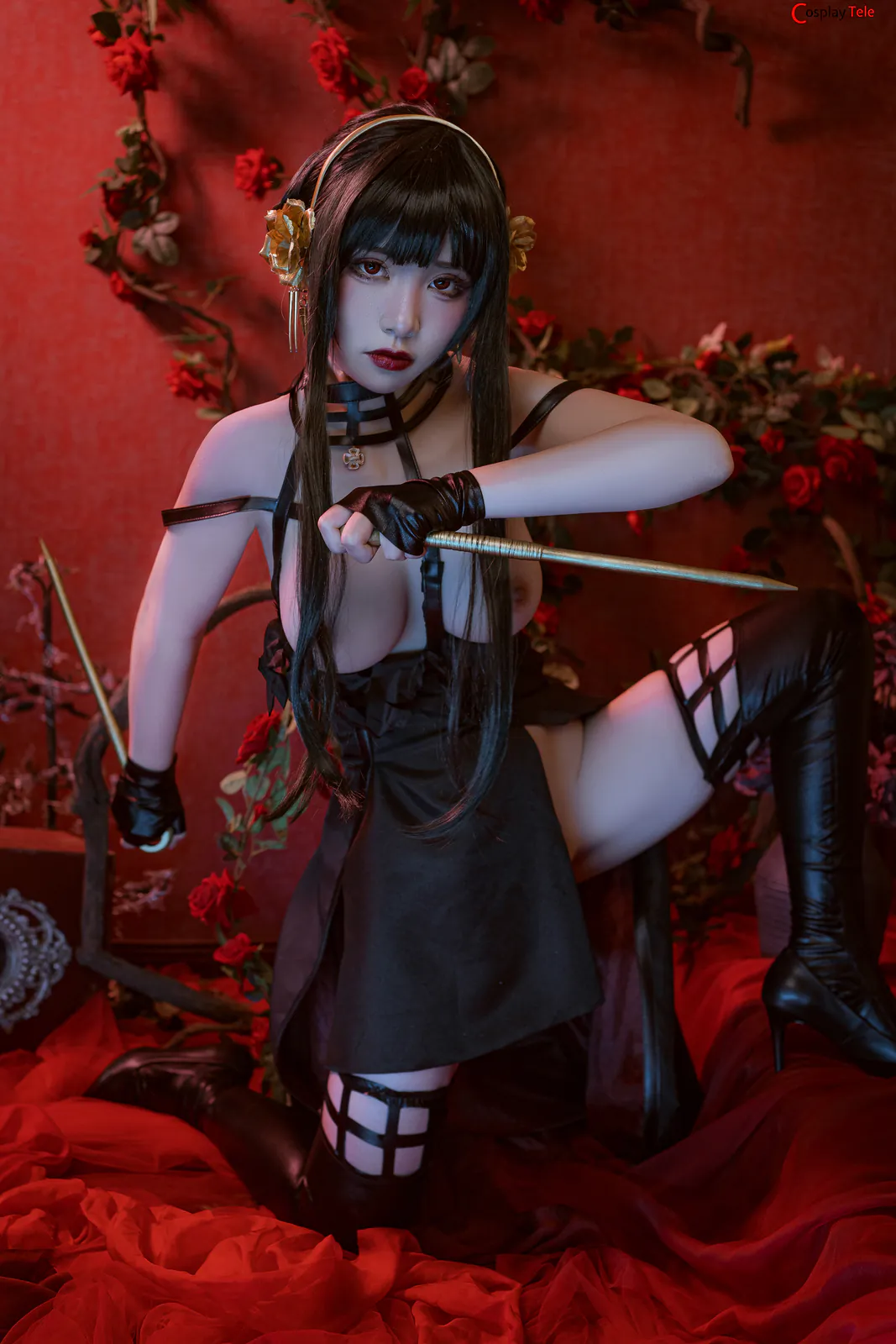 Nekokoyoshi cosplay Yor Forger 31